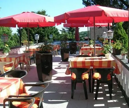 فندق Am Sonnenhang 3*