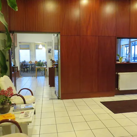 Hotel Am Sonnenhang 3*